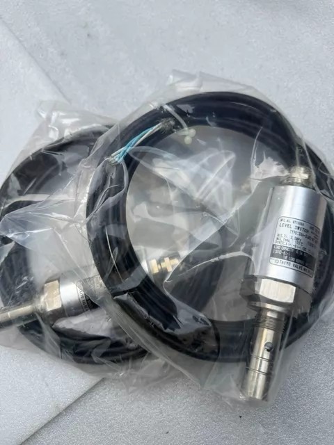 TAIYO Switch S10TBG+SU4-SLM2-MT-M18 thumbnail