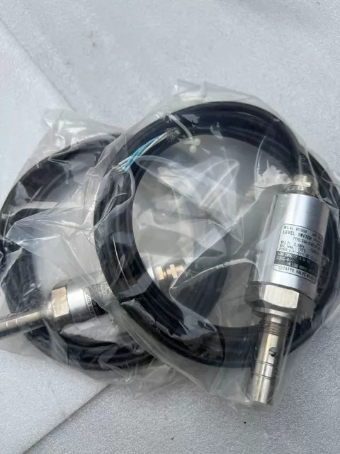 TAIYO Switch S10TBG+SU4-SLM2-MT-M18 thumbnail