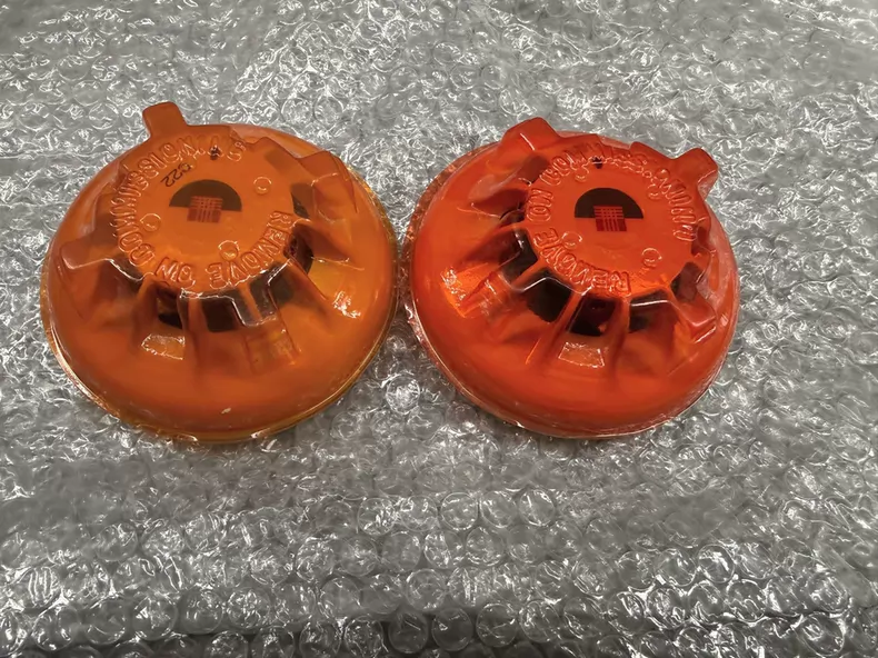 TYCO 811PH 516.800.507 Smoke Detector thumbnail