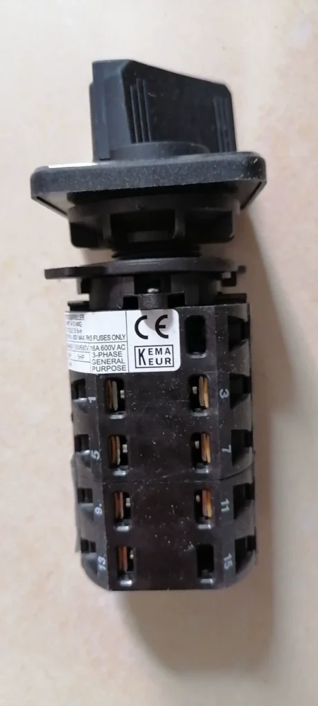 MERZ F 105/1605.0260-FB4334 Universal Switch