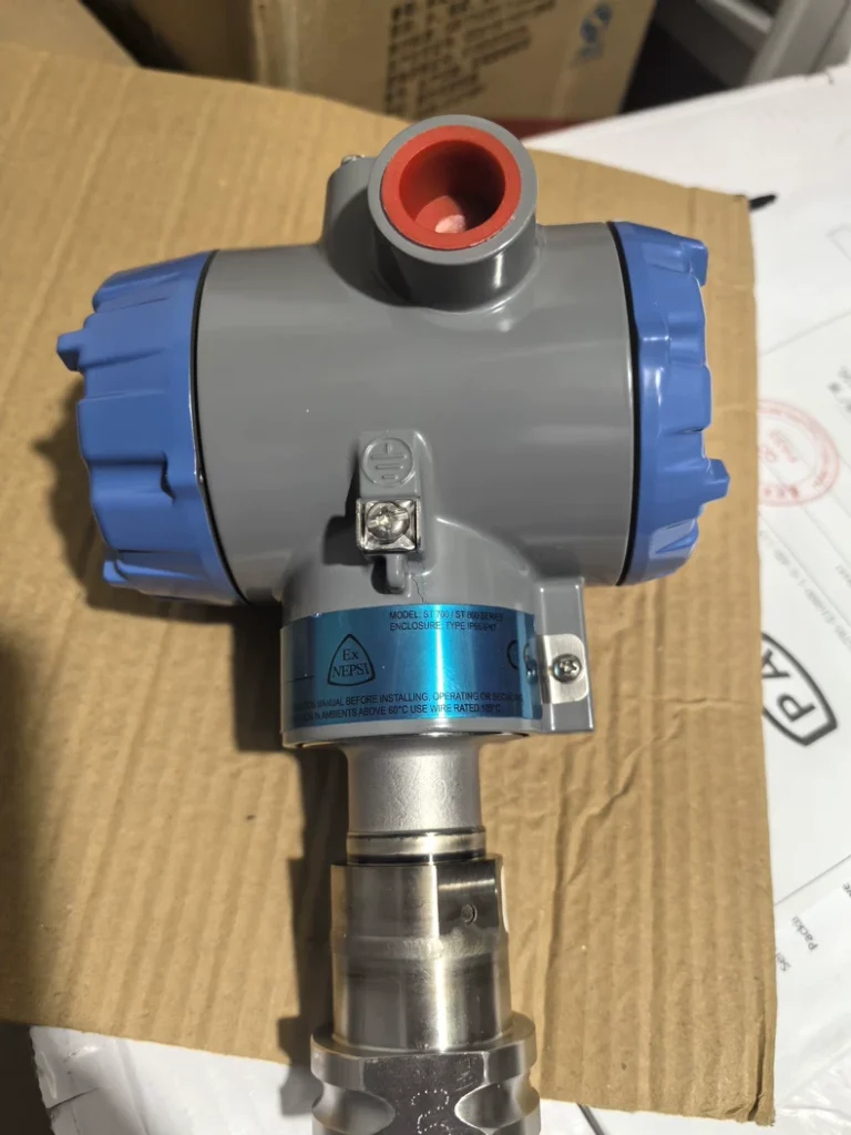 Honeywell ST700 STG74S-E1G000-1-G-AHS-11S-A-00 Pressure Transmitter thumbnail