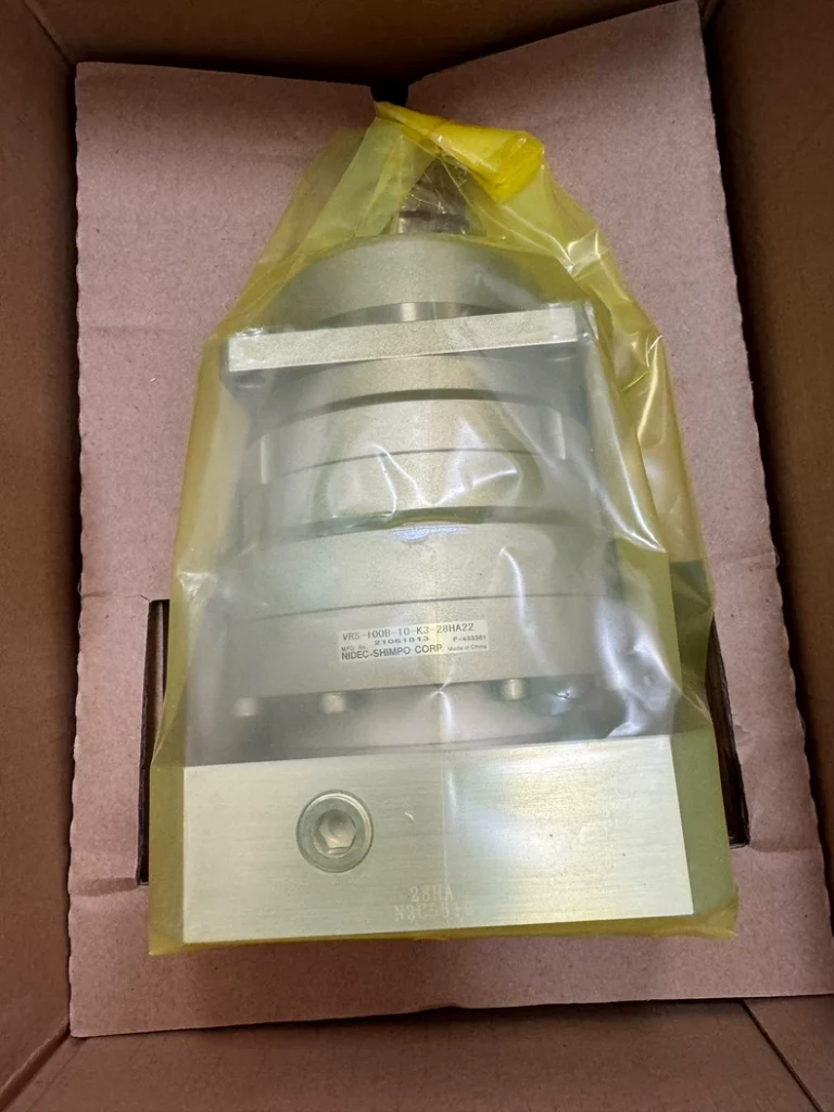SHIMPO VRS-100B-10-K3-28HA22 Gearbox