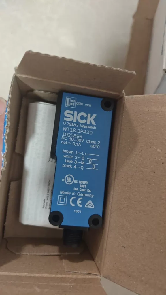 SICK Photoelectric Sensor WL18-3P430