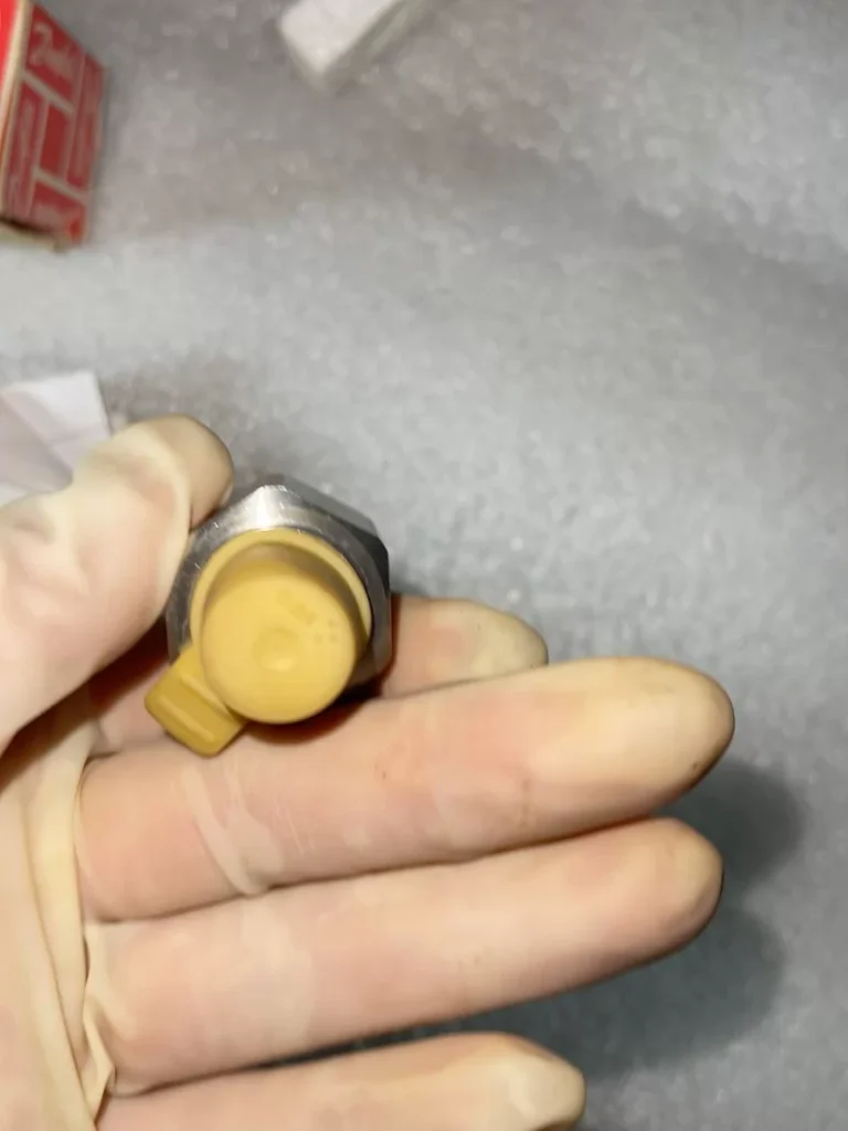 Danfoss 061B6001 Pressure Sensor thumbnail
