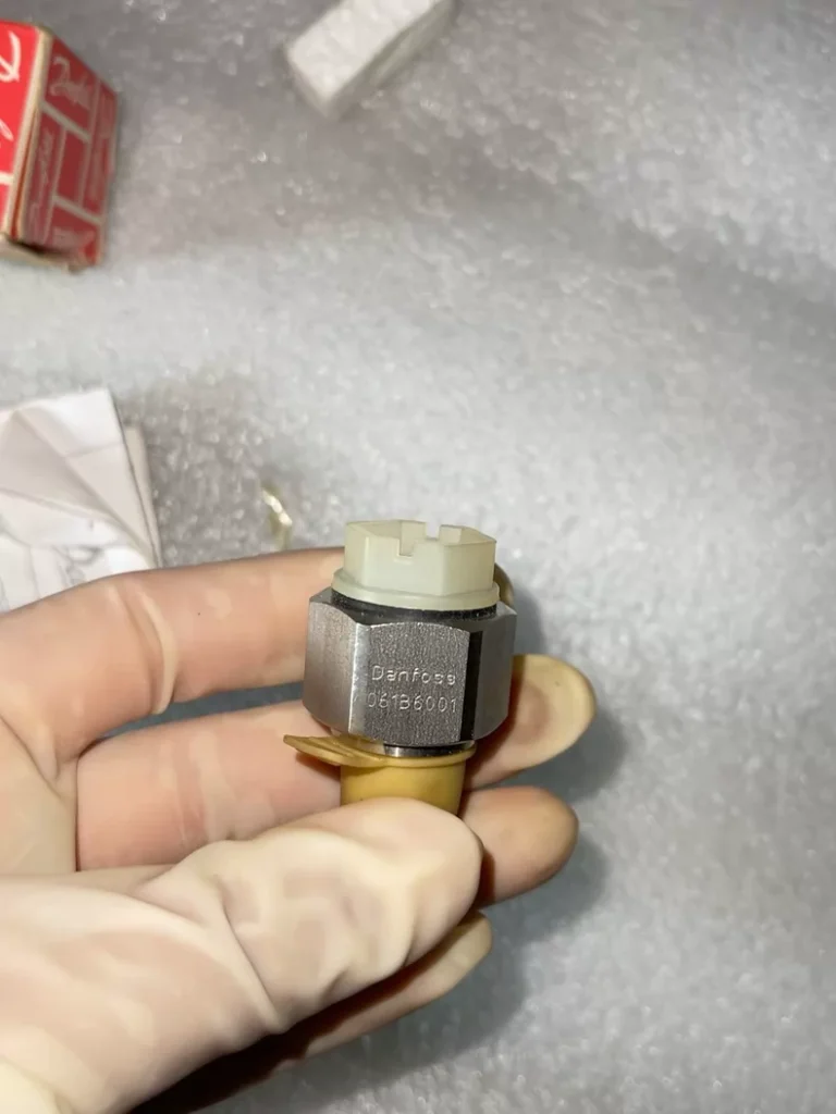 Danfoss 061B6001 Pressure Sensor