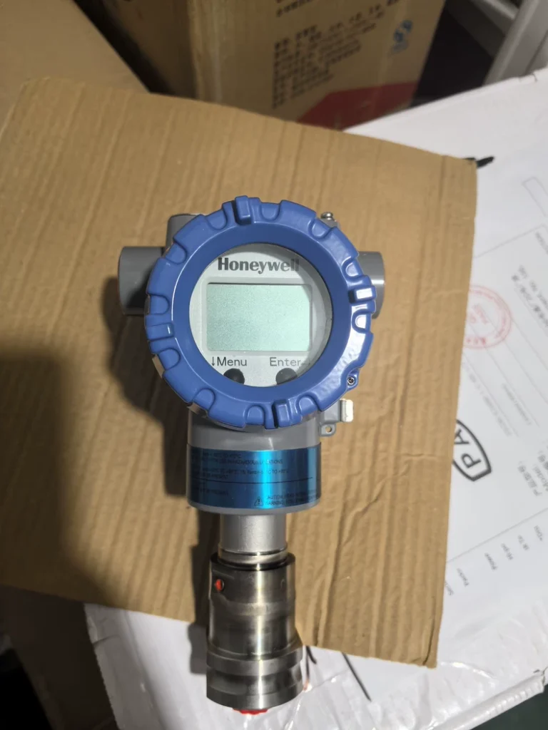 Honeywell ST700 STG74S-E1G000-1-G-AHS-11S-A-00 Pressure Transmitter thumbnail