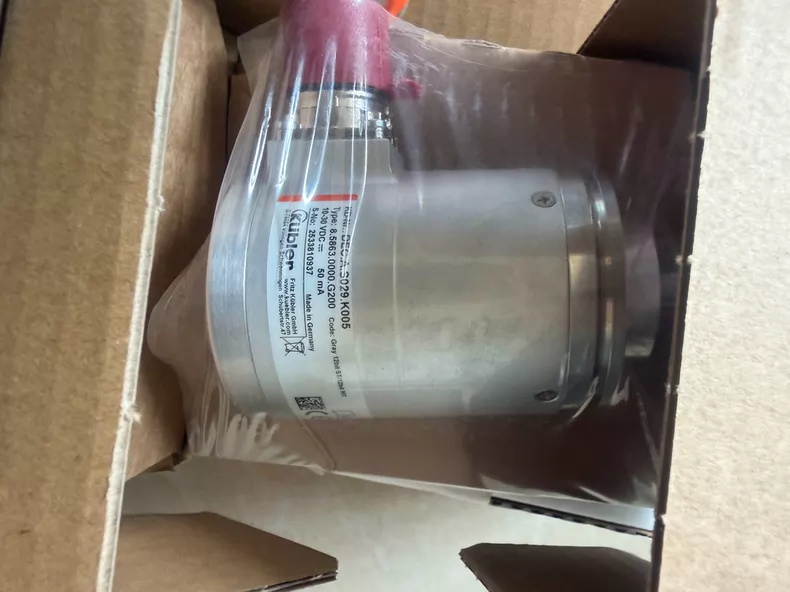 Kubler DEC.A.S029.K005 8.5863.0000.G200 Encoder