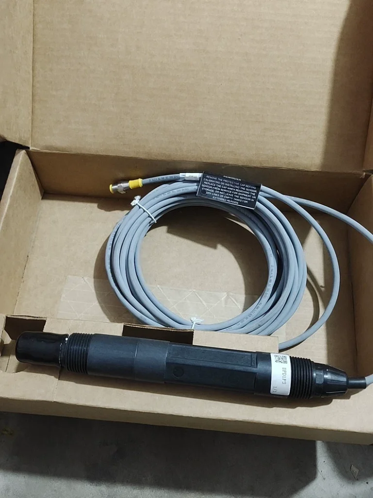 PEEK DPD1P3 Digital pH Sensor