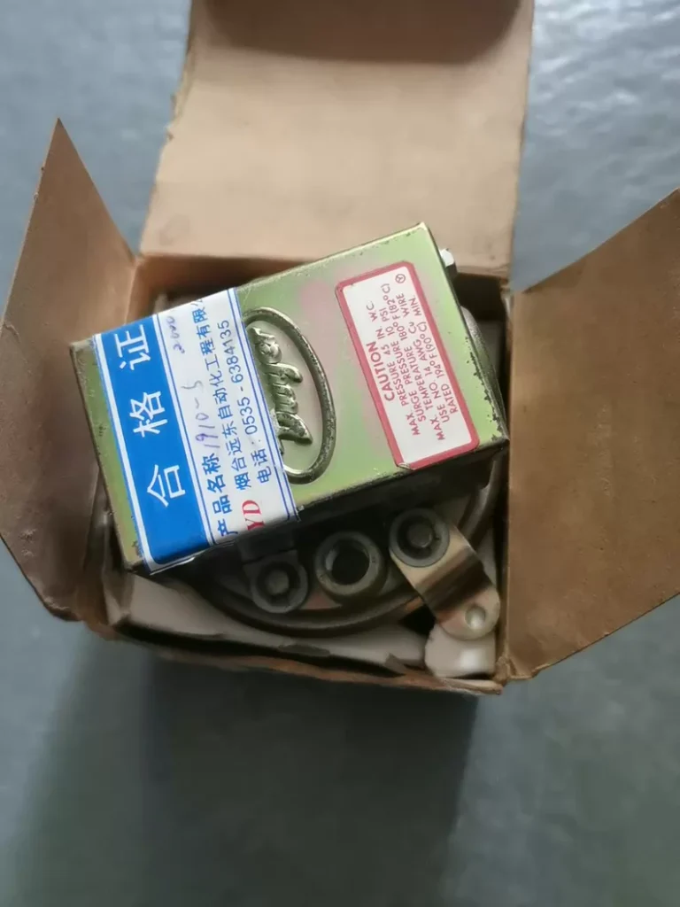 Dwyer 1910-5 Pressure Switch