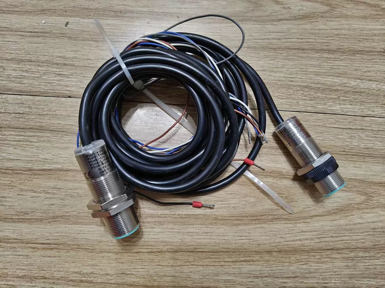 BXUAN UBX30-GM1840-DU-M2 Proximity Switch