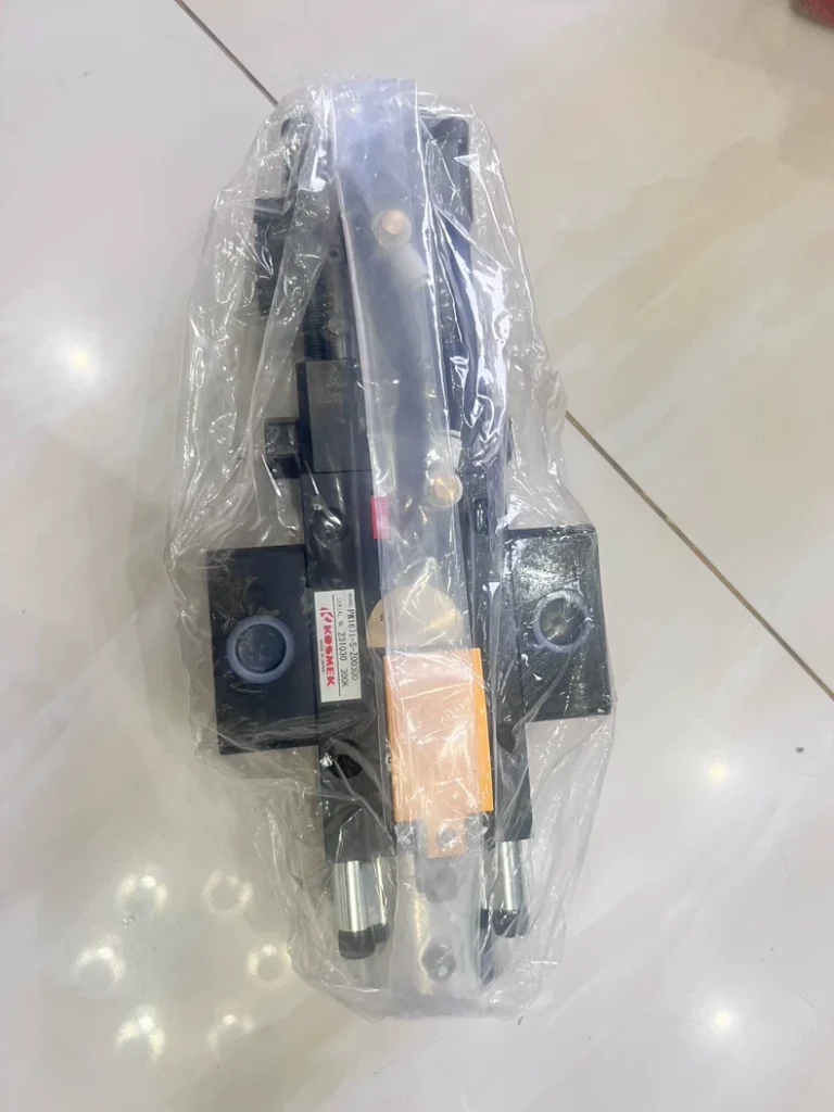 KOSMEK PW1671-H Pneumatic Overload Pump thumbnail