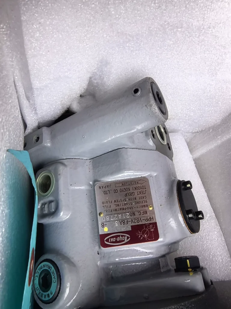 TOYO PUMP PVB2-3EL-4P-0.75KW Pump thumbnail