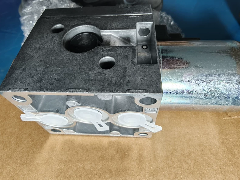 AVENTICS 5610141530 ED05 Valve thumbnail