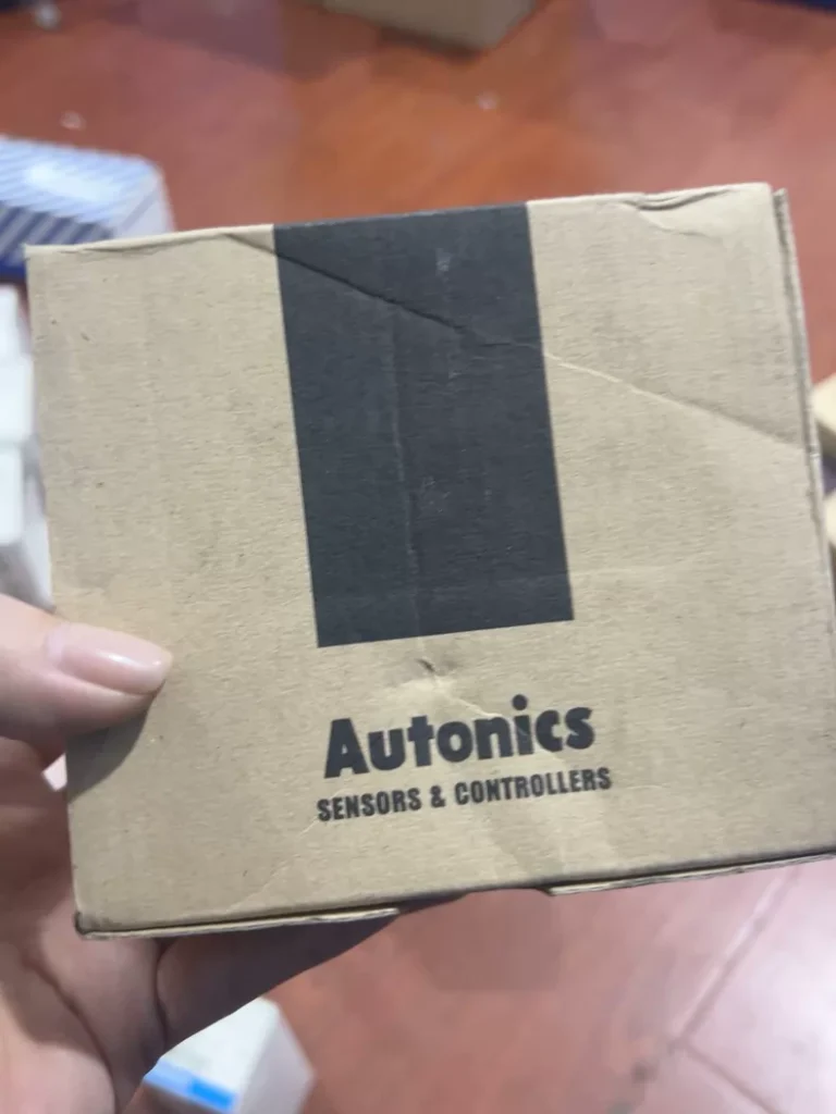 Autonics BEN10M-TFR Photoelectric Sensor thumbnail