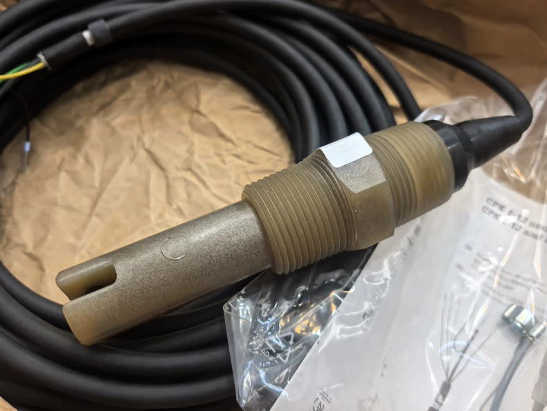 Endress+Hauser CLS21-C1N3A Conductivity Electrode thumbnail