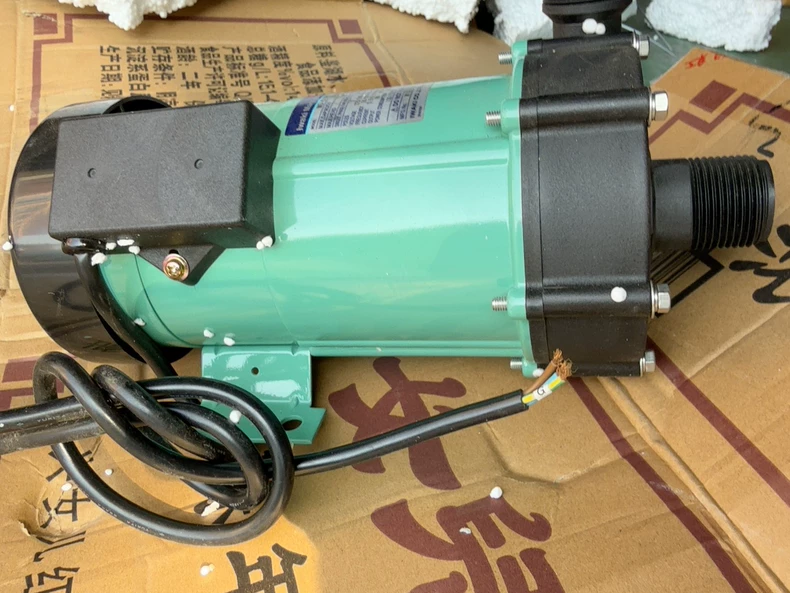 Iwaki MD-55FY Magnetic Drive Centrifugal Pump thumbnail