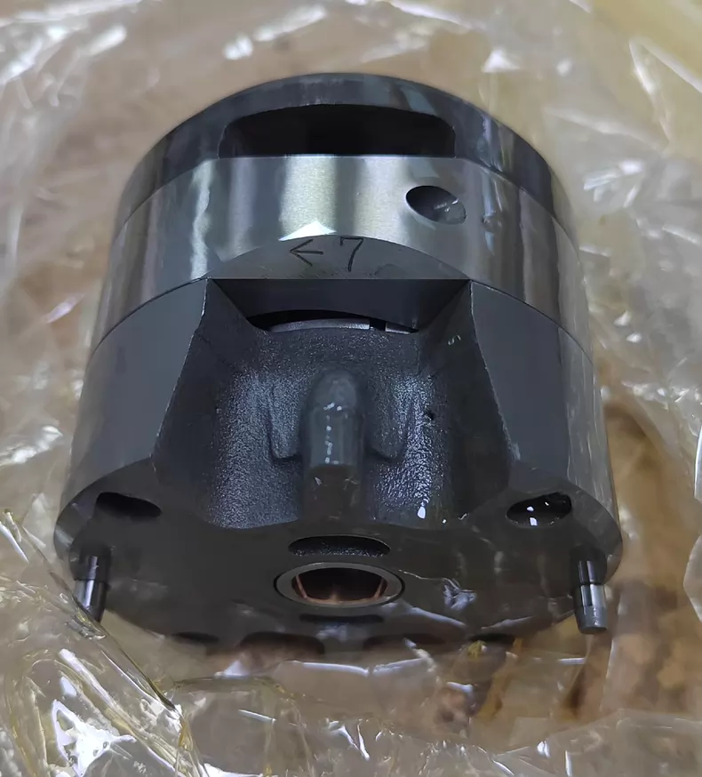 Tokimec SQP1-7 hydraulic vane pump thumbnail