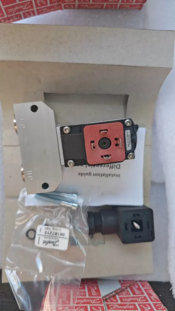 Danfoss MBC5180 2031-1DB04 Switch thumbnail