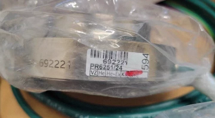 Minebea Intec PR6251/24 LA Level Sensor thumbnail