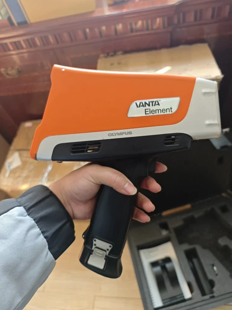Olympus VANTA Element handheld XRF analyzer thumbnail