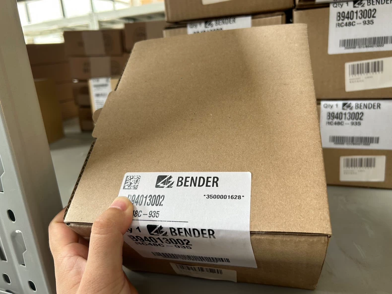 Bender B94013002 RC48C-935 monitor