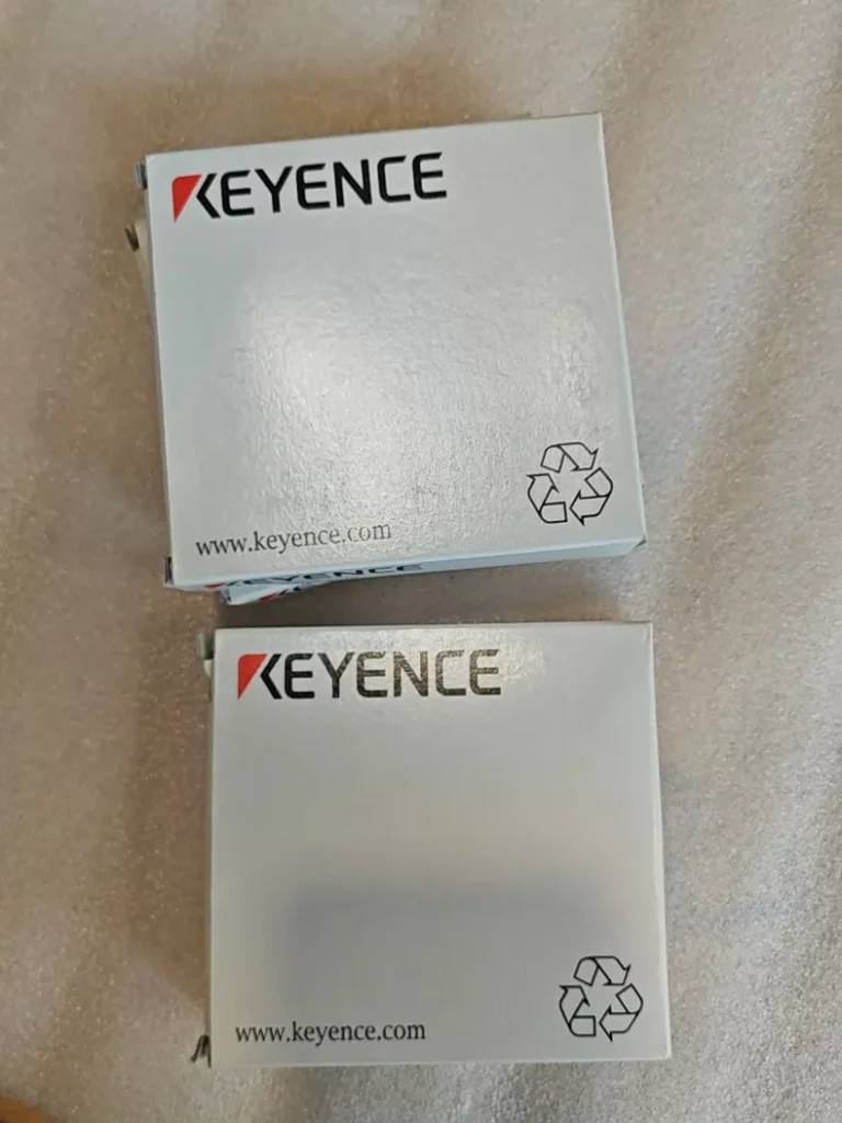 KEYENCE LR-XN11N Fiber Amplifier thumbnail