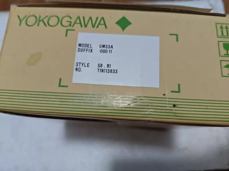 Yokogawa UM33A-000-11 Digital Indicator with Alarms thumbnail