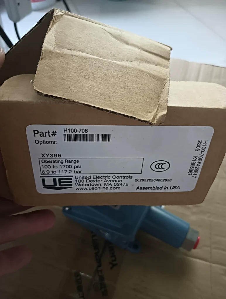UE H100-706 Pressure and Temperature Switch thumbnail