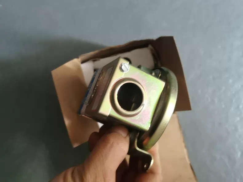 Dwyer 1910-5 Pressure Switch thumbnail