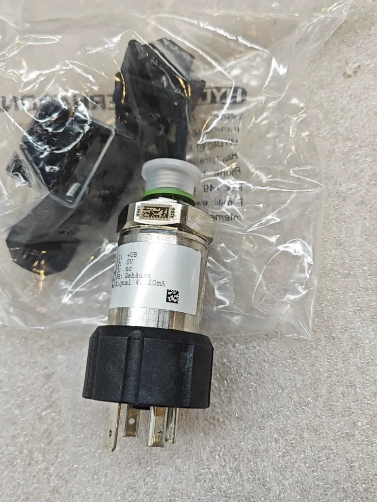 HYDAC HDA 4745-A-060-000  Pressure Sensor thumbnail