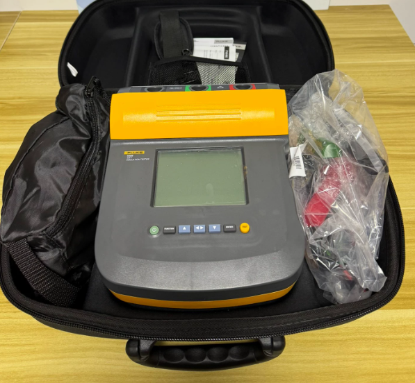 Fluke 1555 FC 10 kV Insulation Tester