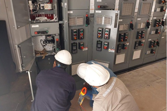 Industrial electrical cabinet maintenance