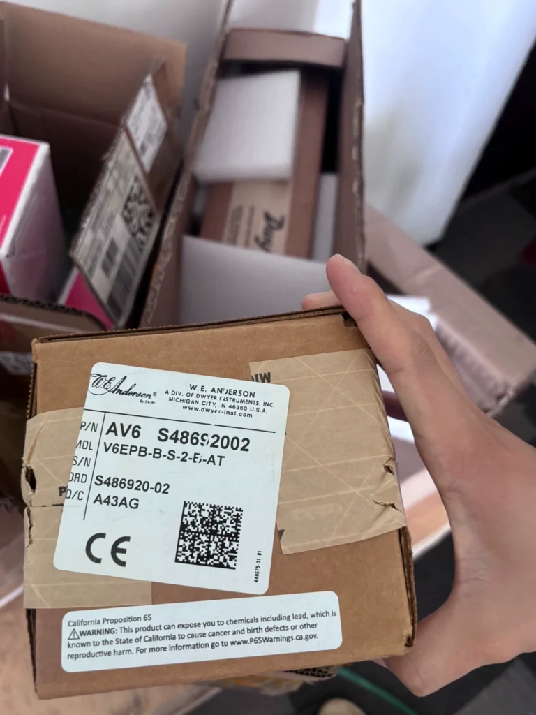 Dwyer V6EPB-B-S Flow Switch