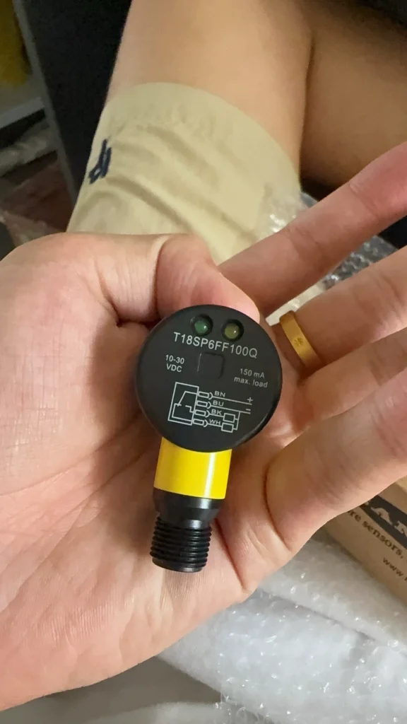 Banner T18SP6FF100Q Sensor thumbnail