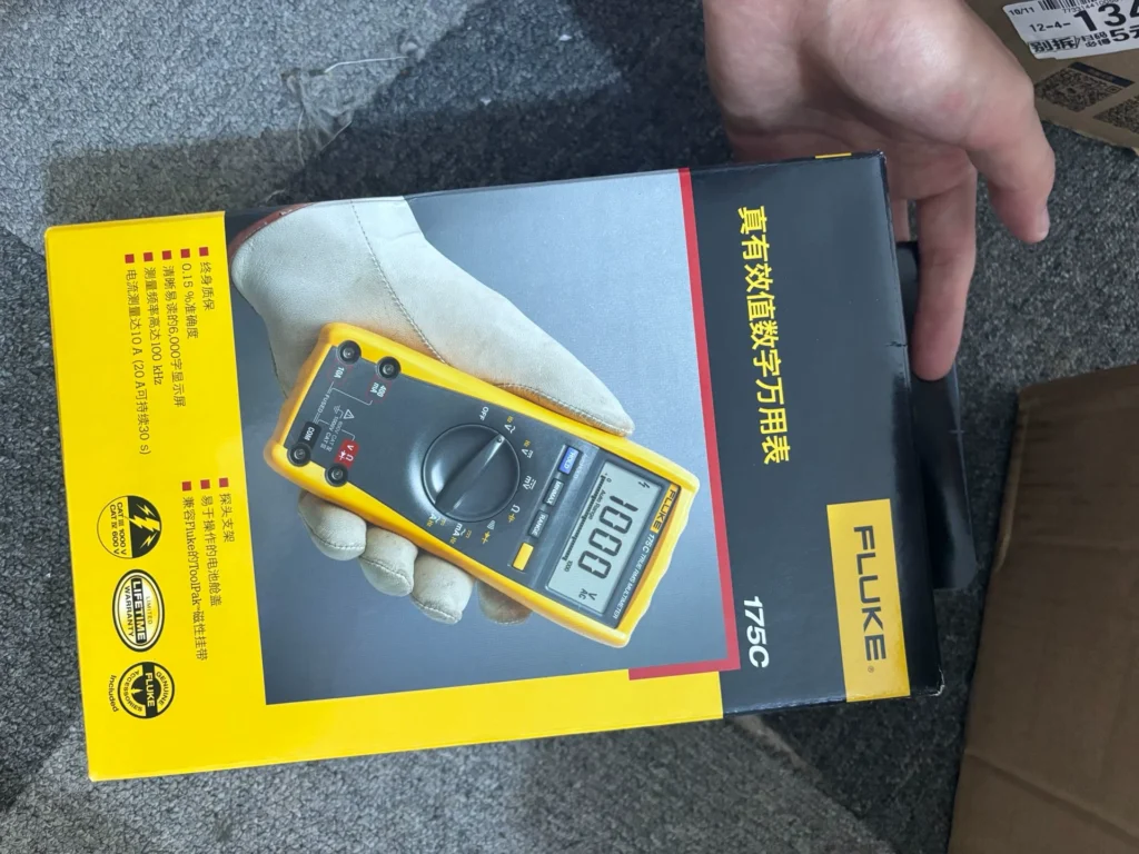 Fluke FLUKE-175/CN Digital Multimeter