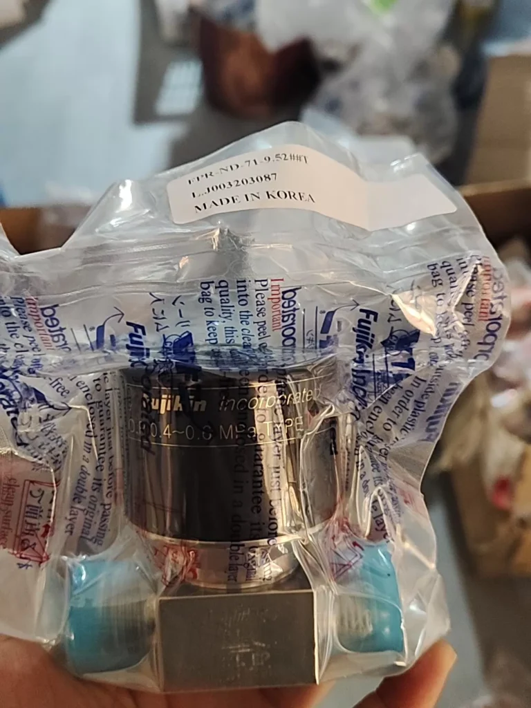 Fujikin FPR-ND-71-9.52 Diaphragm Valve thumbnail