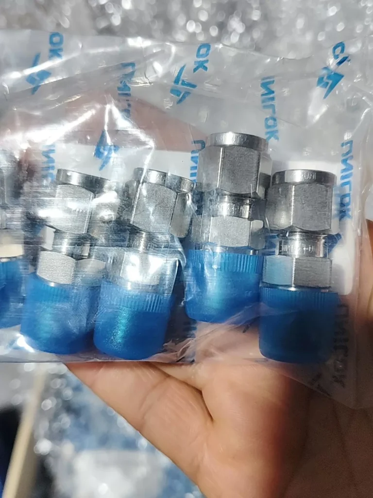 Unilok UMC-0404N-SS Fitting thumbnail