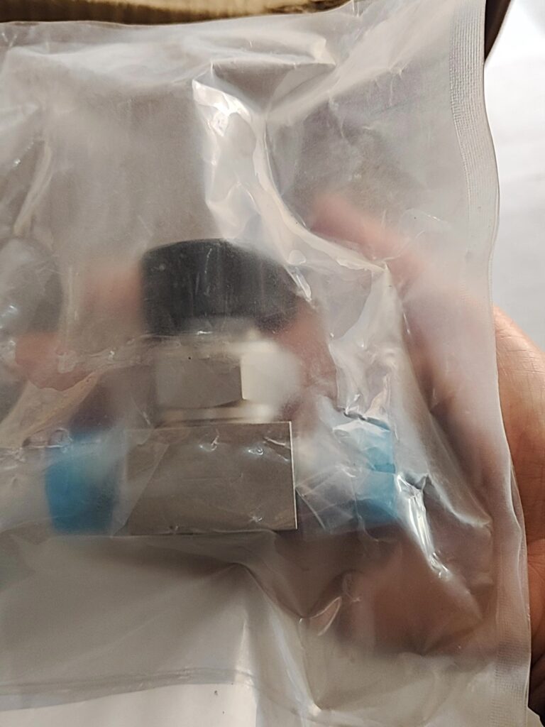 Fujikin FUND-71G-9.52 Valve