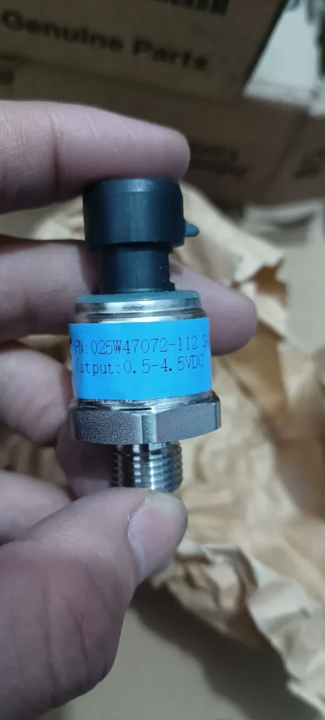 YORK 025W47072-112 Pressure Sensor thumbnail