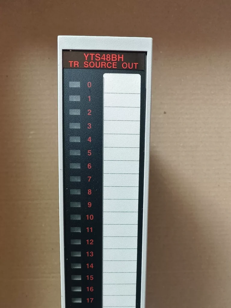 Hitachi YTS48BH PLC Output Module