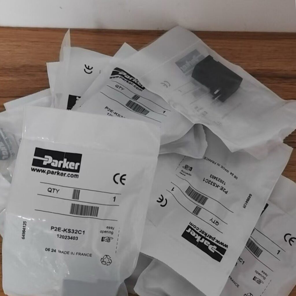 Parker P2E-KS32C. Pneumatic Valve thumbnail