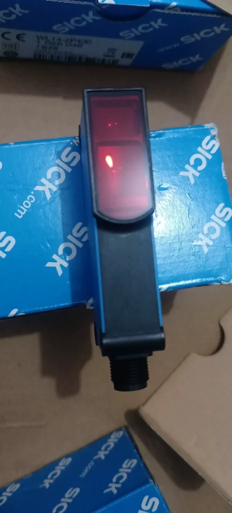 SICK WL14-2P430 Sensor thumbnail