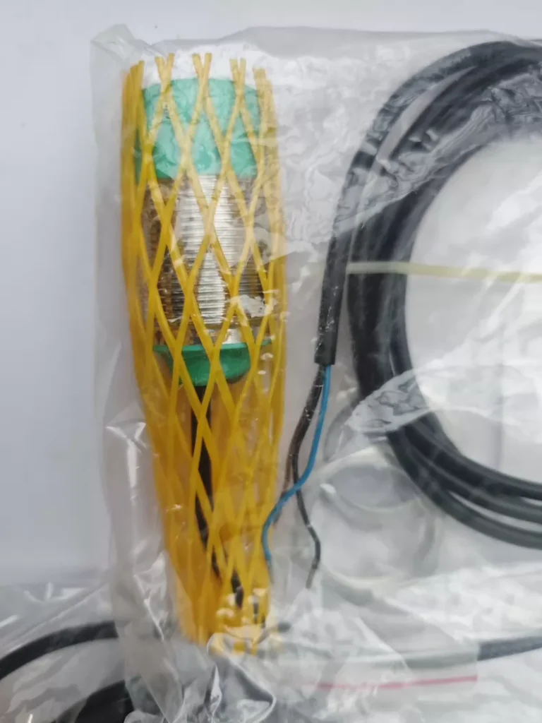 Pepperl+Fuchs Sensor NBN25-30GM50-E0 thumbnail