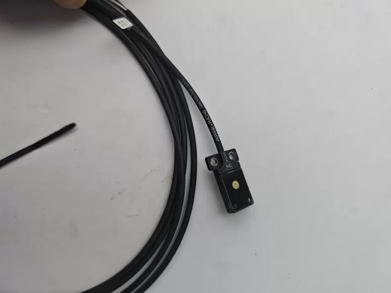 Pepperl+Fuchs Sensor OBE500-R3F-SE0-L thumbnail