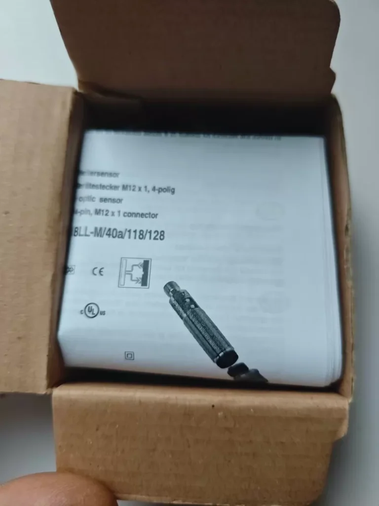 Pepperl+Fuchs Sensor VL18LL-M/40A/118/128 thumbnail
