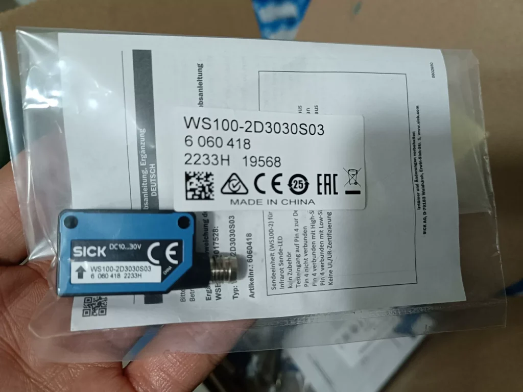 SICK WS100-2D3030M03 Photoelectric Sensor thumbnail