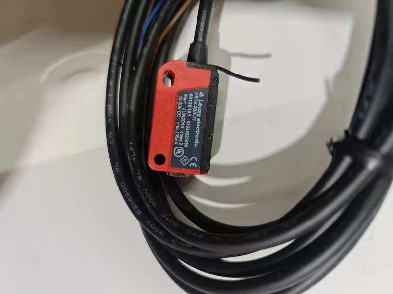 Leuze electronic Photoelectric Sensor 3B/4.71 thumbnail