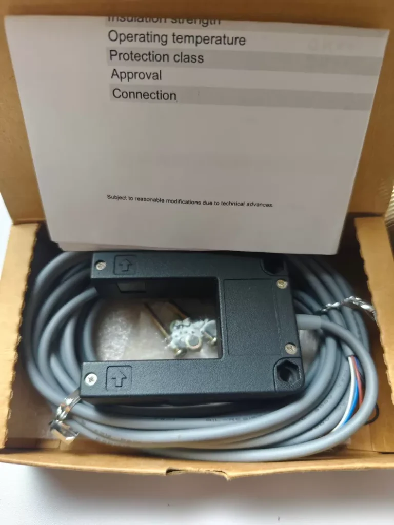 Pepperl+Fuchs CS30-E4-5M Sensor thumbnail