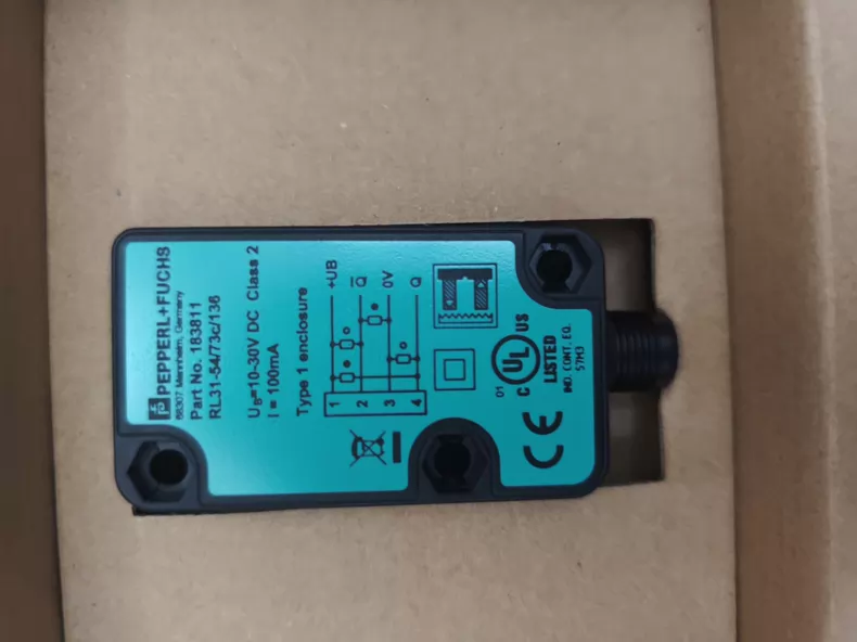 Pepperl+Fuchs Photoelectric Sensor RL31-54/73C/136 thumbnail