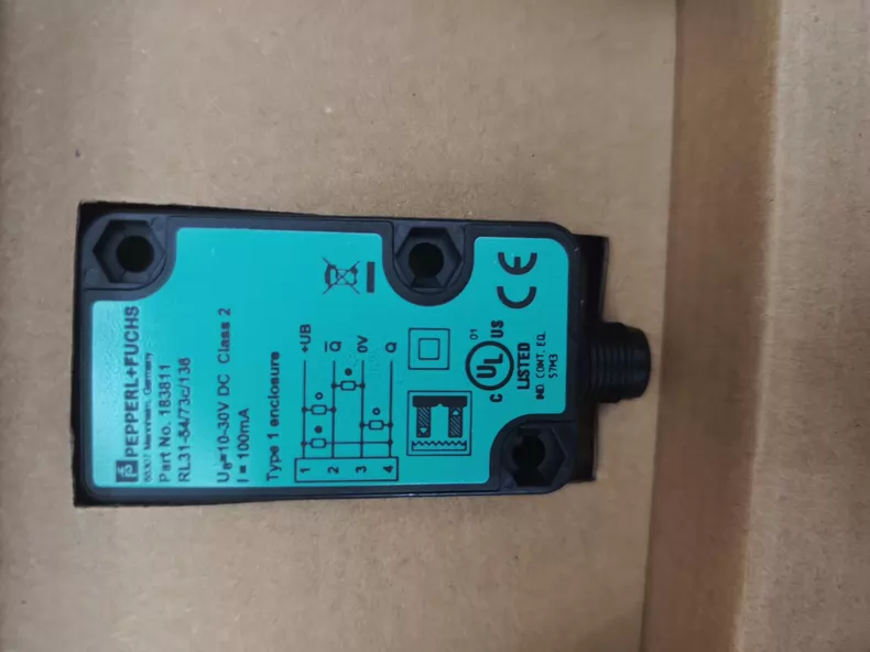 Pepperl+Fuchs Photoelectric Sensor RL31-54/73C/136 thumbnail